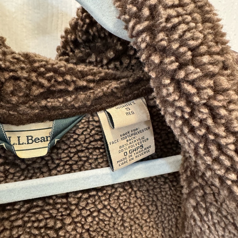 LL bean fur coat - Picture 4 of 4